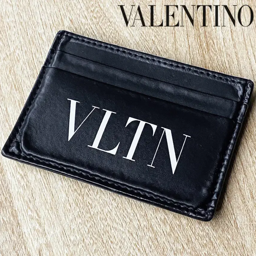 [정품] VALENTINO 발렌티노 VLTN 이니셜프린팅 소가죽 카드지갑